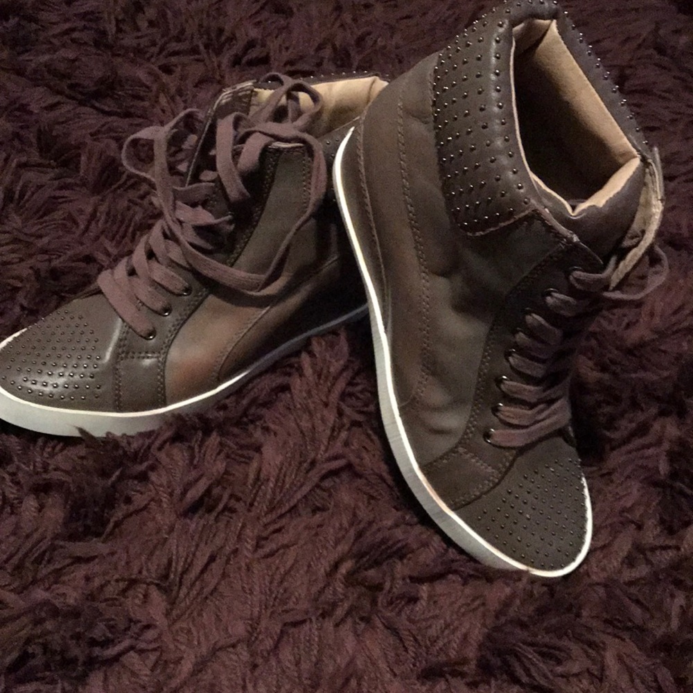 Splendid wedge sneakers women’s sz 8.5...... new